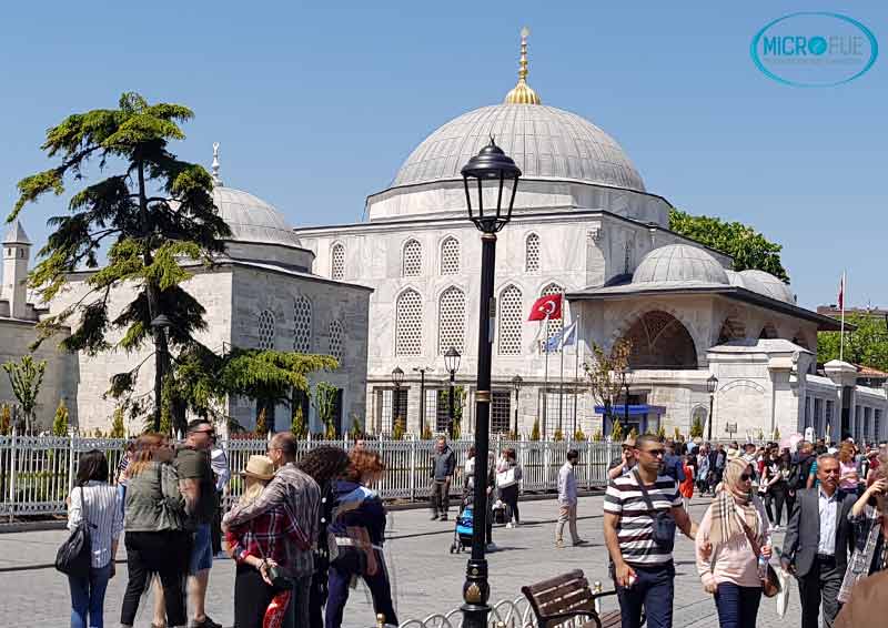 Estambul_viaje_trasplante_capilar_Microfue_Turquia